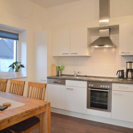 Lovely Modern Apartment With Private Terrace Ellscheid Exterior foto
