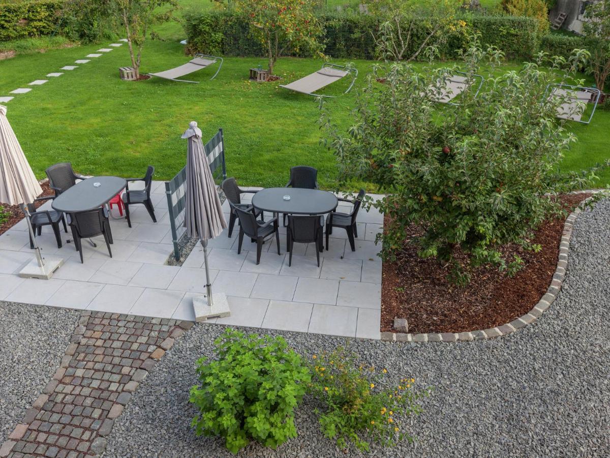 Lovely Modern Apartment With Private Terrace Ellscheid Exterior foto